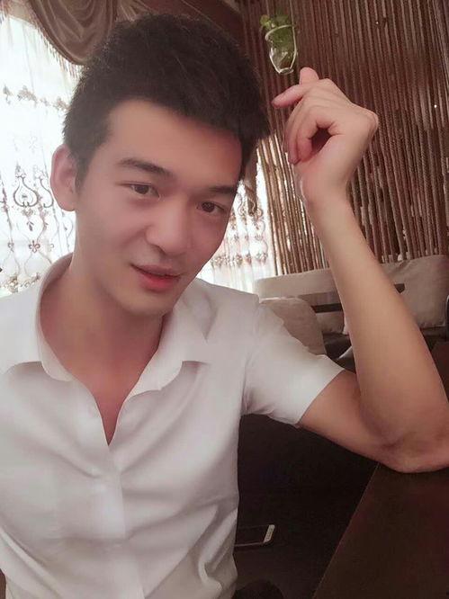 快手梓霖个人资料,才华横溢的短视频达人，揭秘其魅力人生